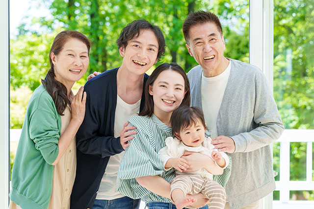 三世代の家族